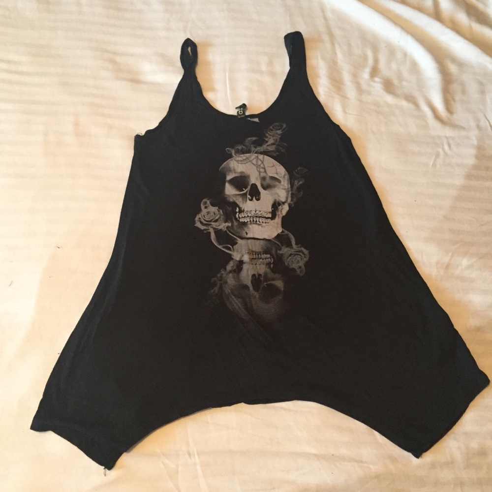 🌺B2G2 Free🌺‼️Clearance‼️skull tank